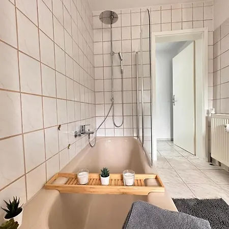 Apartment - Kueche, Badewanne, Regendusche, Netflix *