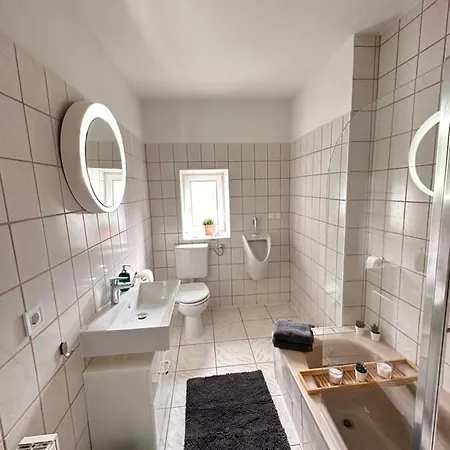 Apartamento - Küche, Badewanne, Regendusche, Netflix Auhagen