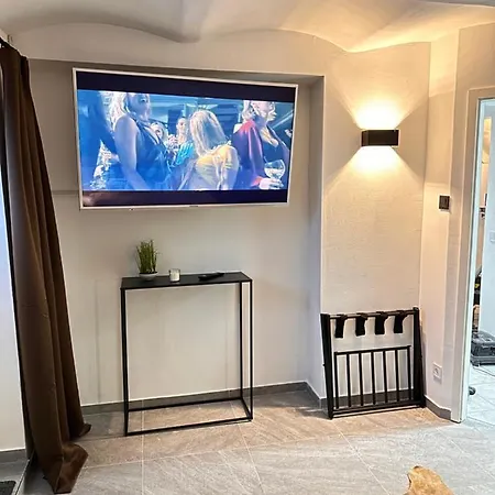 Apartamento - Küche, Badewanne, Regendusche, Netflix *