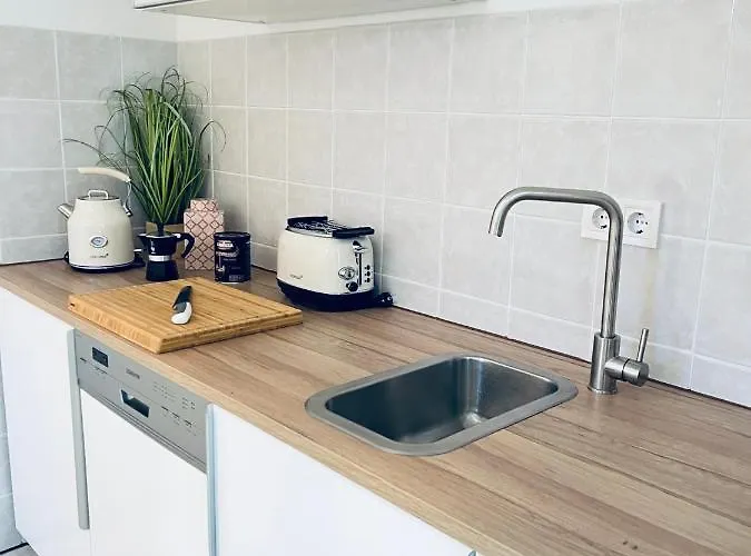- Kueche, Badewanne, Regendusche, Netflix 아파트 *